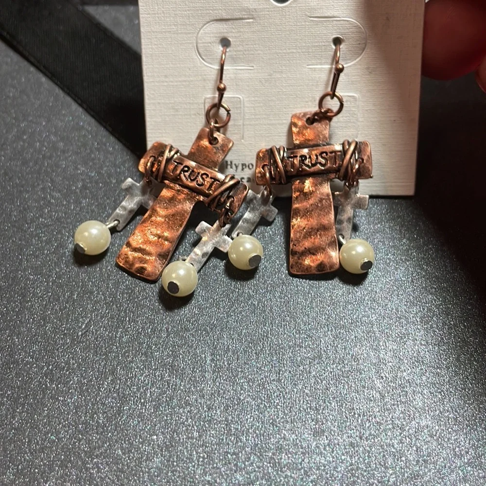 Sunnity Copper Cross Earrings “Trust” - Picture 2 of 4